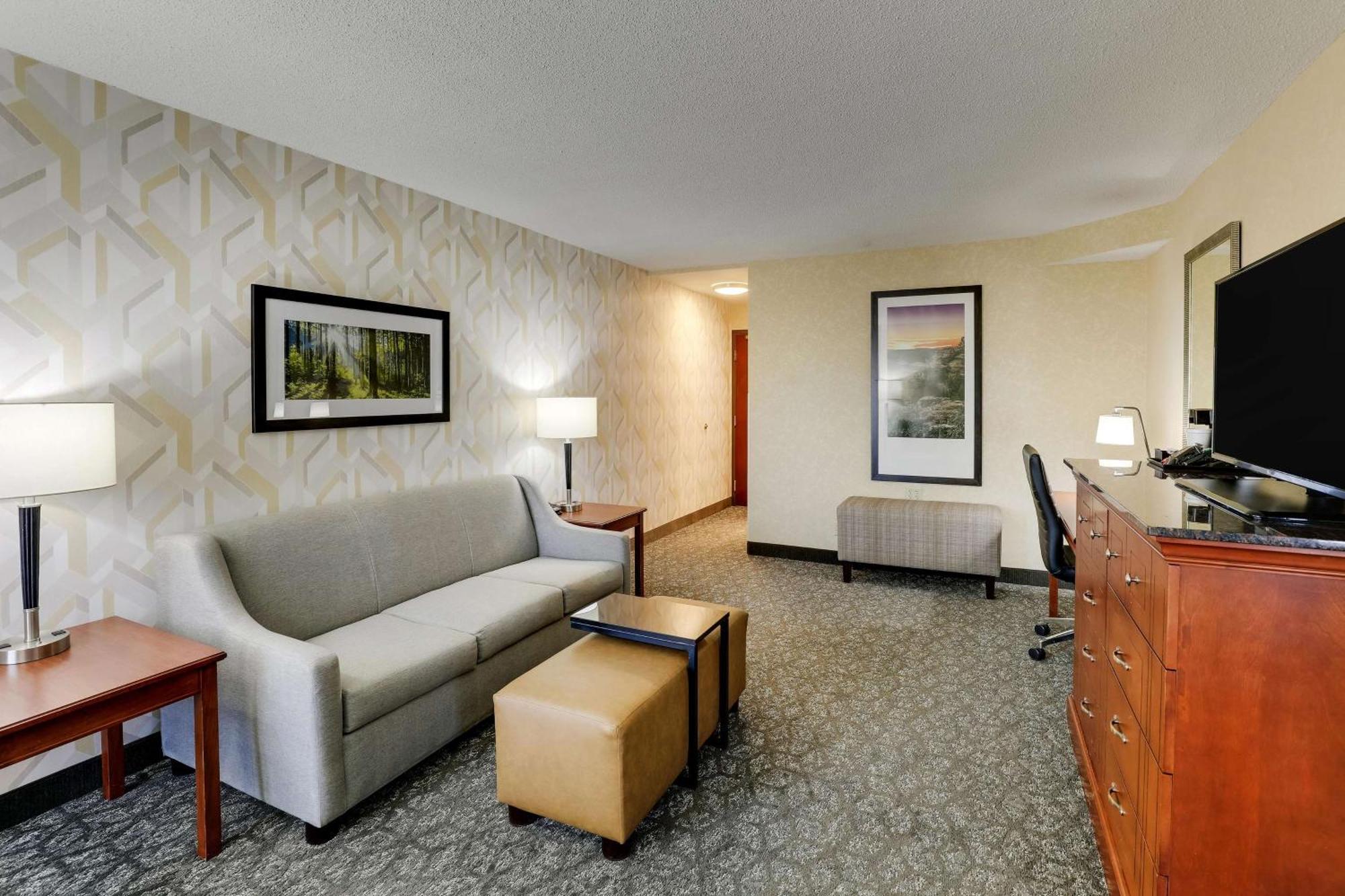 Drury Inn & Suites Marion Exterior foto